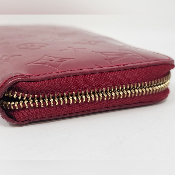 Louis Vuitton Vernis Red Wallet - Picture 4 of 10